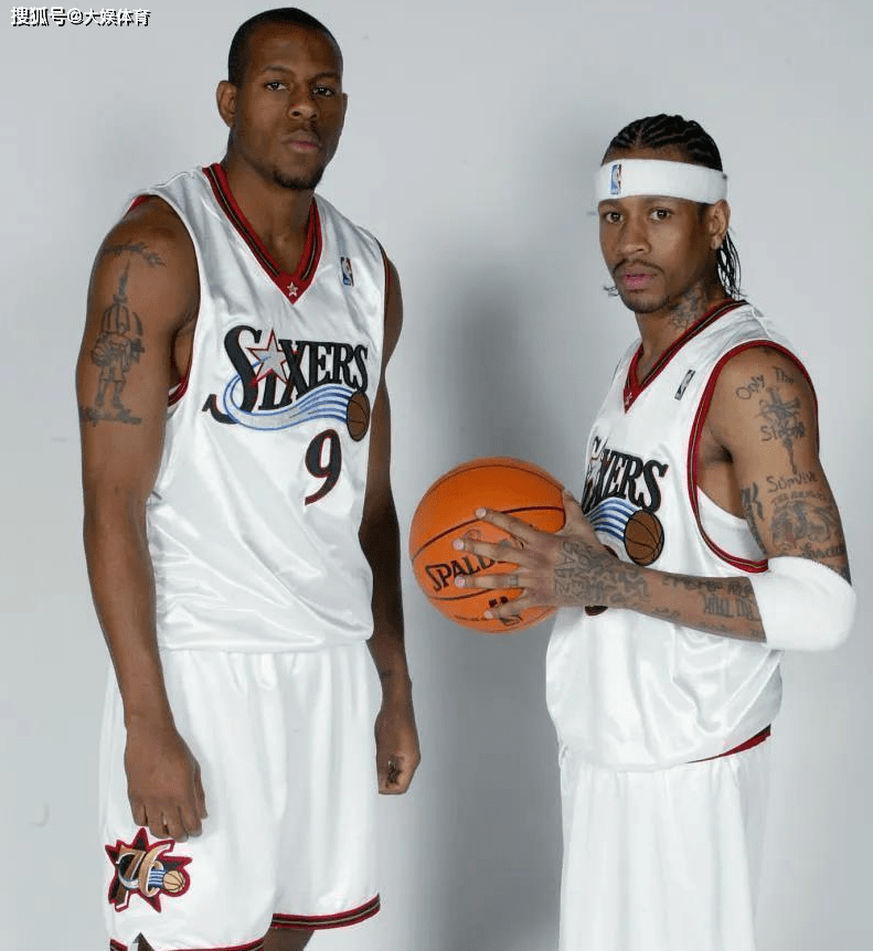 奥斯卡、巴尔加斯赛季前离队，武磊长期伤缺，但海港仍夺冠军（奥斯卡、巴尔加斯季前离队，武磊长期伤停，海港仍问鼎冠军）