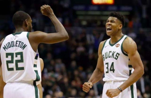 奎因半场出色发挥，10中4斩获8分，却因失误和犯规略显遗憾（奎因半场高光：10投4中拿8分，失误与犯规成美中不足）