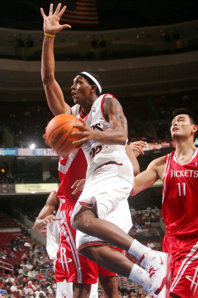 深圳新鹏城官方：向大埔火灾中不幸罹难的人士致以深切哀悼（深圳新鹏城官方：对大埔火灾遇难者致以深切哀悼）