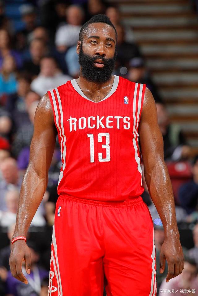 2025赛季足协杯现场观众总人数为505278人次，场均8020人（2025赛季足协杯累计观众505278人次，场均8020人）