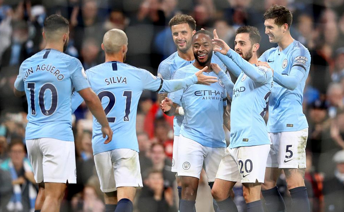 中超强队国安在亚冠被越南绝杀，国脚表现低迷，暴露中国足球实力与管理问题。（亚冠爆冷：国安遭越南队补时绝杀，国脚低迷折射中国足球实力与管理短板）